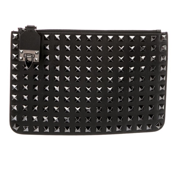 Like this post to be notified when I go live! Louboutin and Friends! - Picture 15 of 17